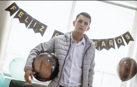 andrewcoopper1のMy 23 yearsの 5枚の写真