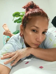 my face when natural 😊😊 you like ? de amber_demons2021  2 Imagens