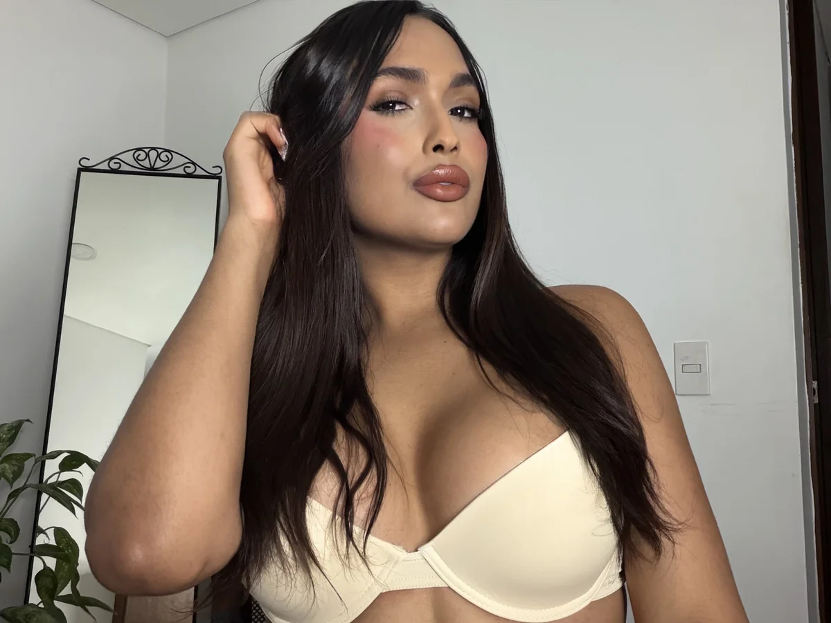 carminaurmommy-এর ট্রেন্ডিং  641টি ছবি