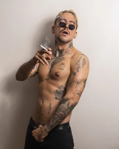 mister_eithan A RICH BODY 😏 Billede 5