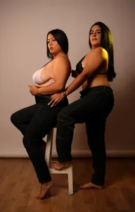 DanyAndAlexa Public Pic 5