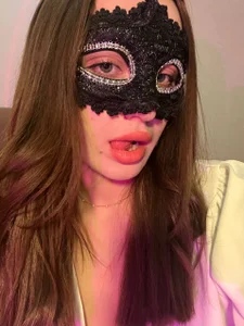 Public de TennieHartney Foto 7