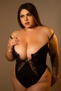 AnniieCarther my big tits Pic 4