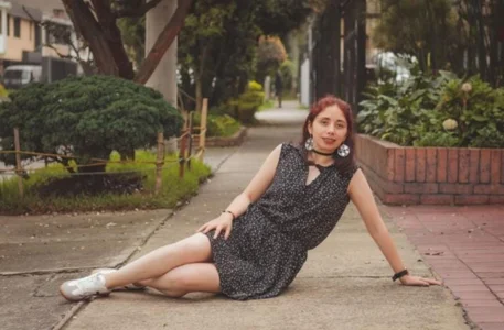 Mystery in every glance 👀 de stephaniesun_  2 Imagens