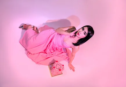 Arii_moon🍓 Too cute to handle, too hot to forget... 🔥图片 3