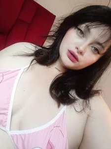 indi_bigboobs1's photo