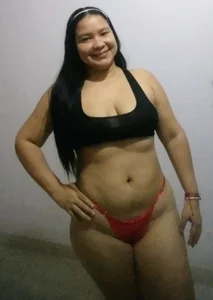 kim de luxuriainthree  Imagens