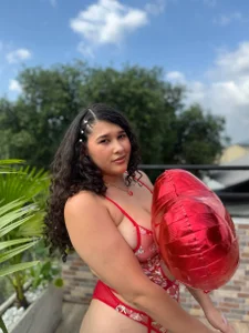 Aisha-Ferrer San valentin photo 圖片