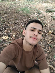 Yo💰 de Elon_Musk77  6 photos
