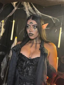 The Dark Spell 🧙🏼🪄 de RiriiBrunette__  6 Imagens