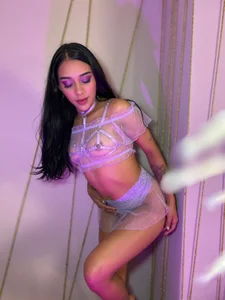 AmaliaCrus Pretty Immagine  2