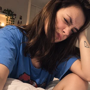 LoriannLasater Public รูป  4