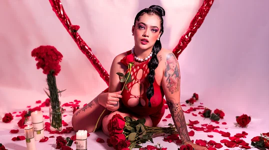 KayllaEvanss_ 💎 "Each caress of yours is a verse written on my skin." Poză 5