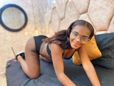 EXOTIC_EBONY_ To see you better! 🫦 Pic 3