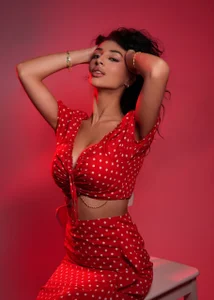 EvorahNoir Dot. Dot. Damn. 💖💃🏻 Pic 2