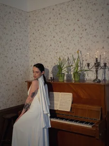 Zdjęcia EvaCanton So gently:  9