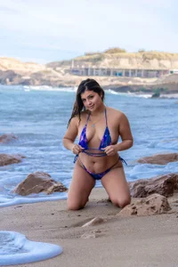 AitanaRosee Public Pic 3