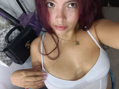 Maddy_red_ Public Pic 2