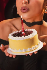 Velvet_GG Remember that my birthday is August 12, your favorite queen awaits you with energy♥ Billede 5