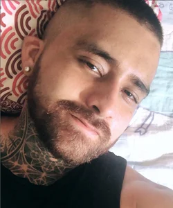 aronmiller404 just me (:  2. fénykép