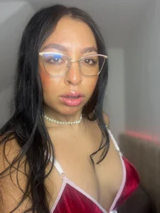 marywhitee__ 💖Beautify Mary -Lips Pic 4