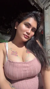 AsianBigBoobs29 Public Bilde 3