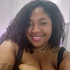 Megan-Small: fire to light hearts 🔥🔥🔥🔥🔥🔥 ( 4 фото)