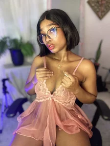 Black_girl3の🩷Tender and delicate like a rose 🌸の 6枚の写真