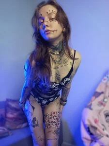 Mary_Xextra my holiday outfit Pic 6