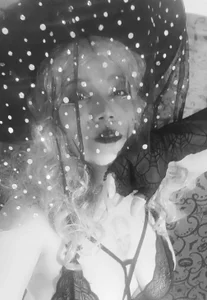 sharonnleon halloween Pic 7