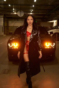 Lina_Thornton_ black latex and black dodge Pic 6