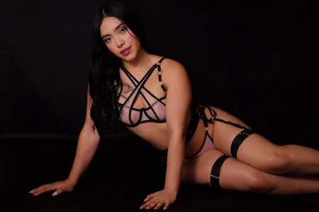 mia_scot Pretty 🔥 Pic 2