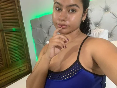 NoiraVale hey there, my love 💕 I’m live from 3:30 p.m to 9:30 p.m… come feel my energy, my charm, and my naug Pic 5