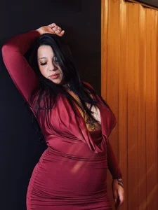 VictoriaHenao Your girl Pic 3