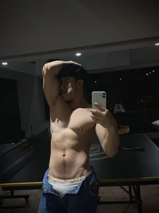 maxxcooper1 YOUR NAUGHTY BOY😈 Foto 4