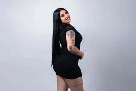 BellaMonrow Public Pic