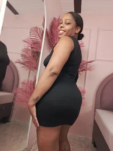 BrianaHazelのMIDNIGHT MUSE🌟😏の枚の写真