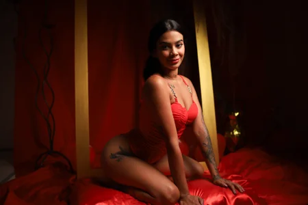 Saara_Corraless U FAVORITE LATINA SV. Pic 2