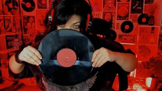 MaryHarrys Grunge Pic 3