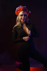 SophiMarin: 🎃 Haunting Halloween with touch of Catrina charm ( фото)