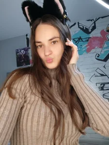 DieraBurks Cute kitty here😻 Pic