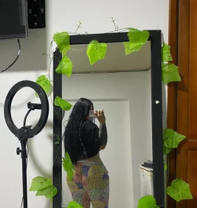 Abby_Hiiltoon Public Pic 5