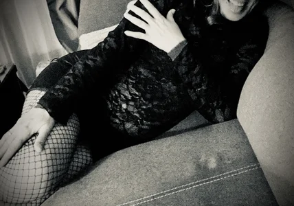 xelybert Public Poză 3