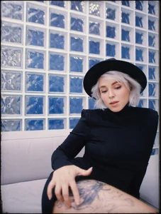 Charming_Daphny Public Pic 8