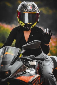 Ivy_rein Do you like motorcycles? This album is for you, a combination of a sexy girl and her motorcycle Bilde 4