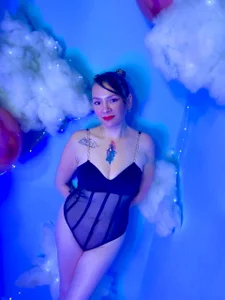 alaha_evans voy a subirte al cielo 😈😈🍭🍭 Pic 3