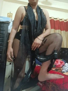 Priya_Boudi Public صورة واحدة|Priya_Boudi Public صورتان|Priya_Boudi Public  6 صور|Priya_Boudi Public  6 صورة