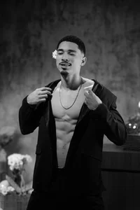 eros_becker Black and white Pic