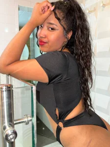 A little preview of my most daring side... This beauty has a price, but temptation 💋🔥 od Cleo_luna  snímek