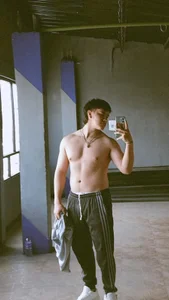 owen_xxx: Public ( 3 фото)